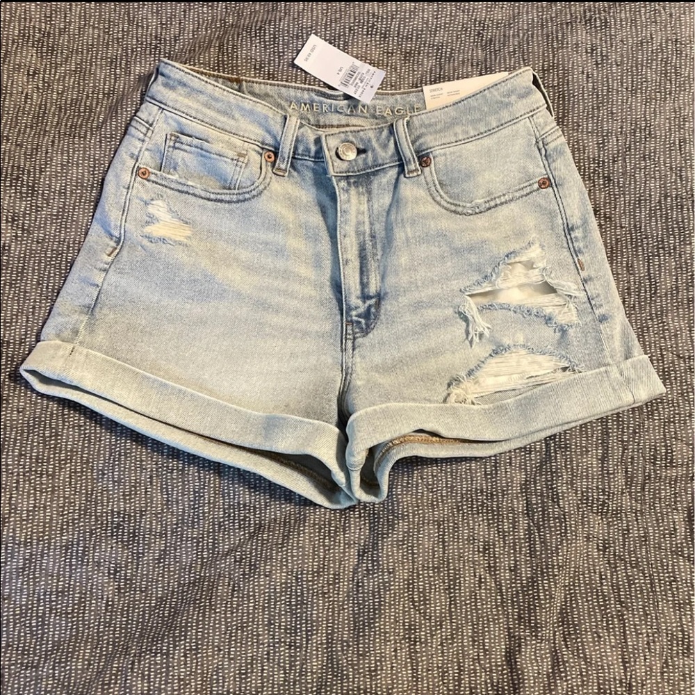 AE Mom Shorts NWT